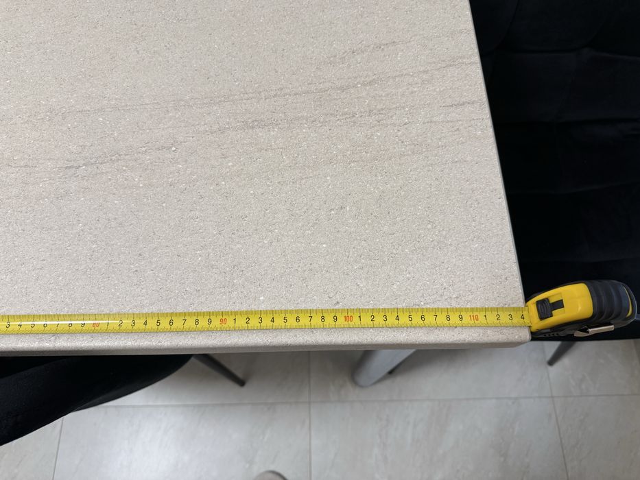 Masa bucatarie+3 scaune catifea