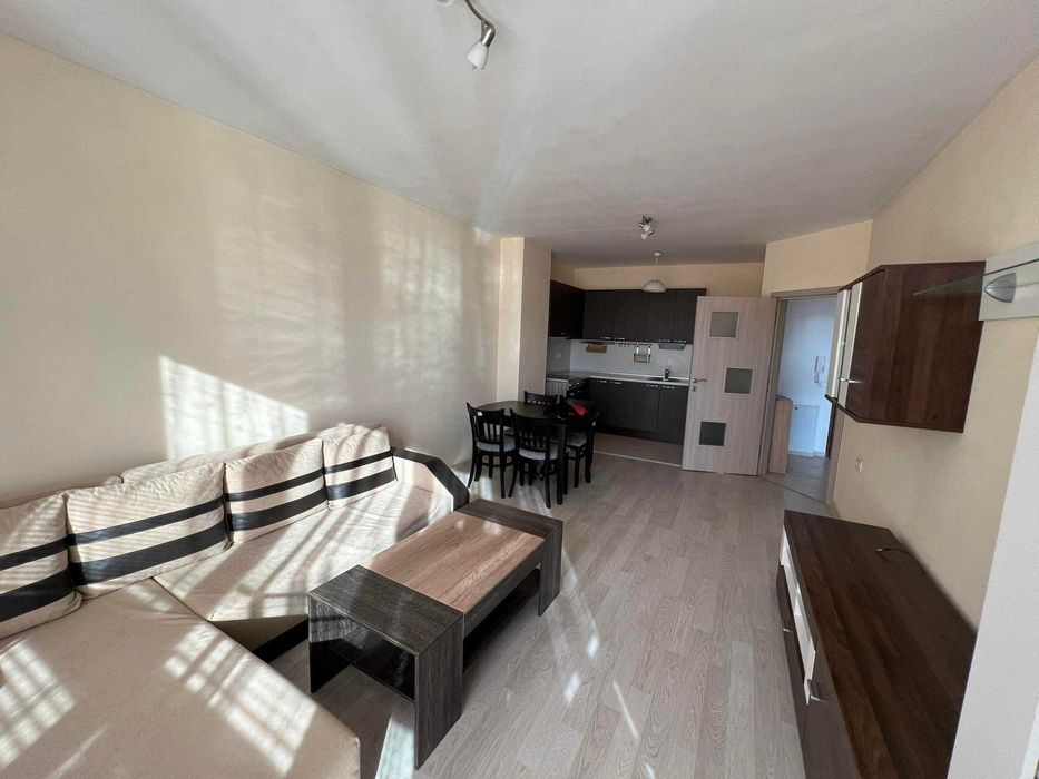 Дава се под наем Двустаен апартамент в София, Надежда 3 - 67 кв.м за 612 € - Снимка #1