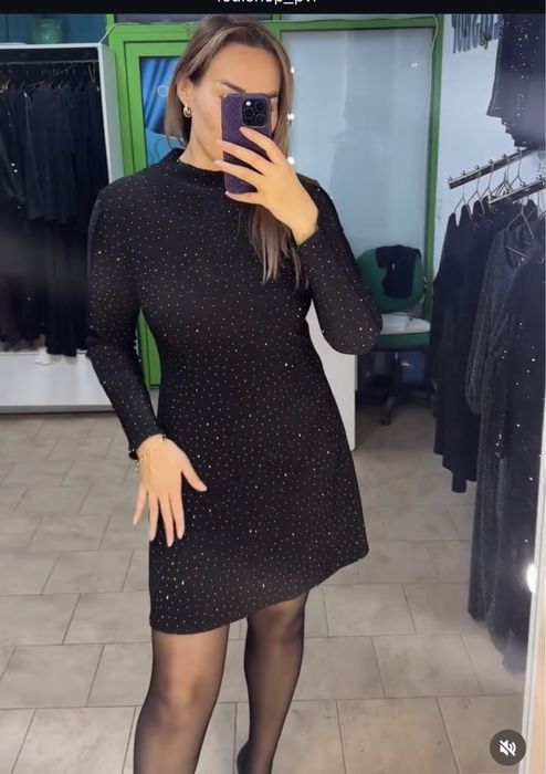Платье вечернее с камнями переливается