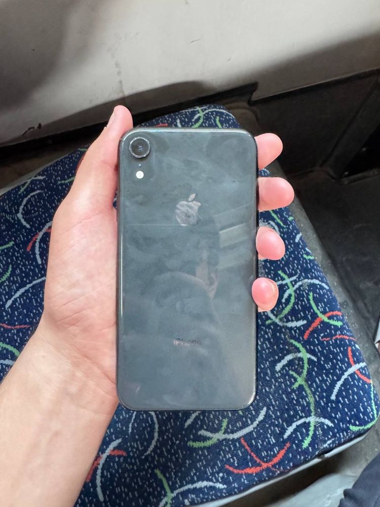 Iphone xr sotilad