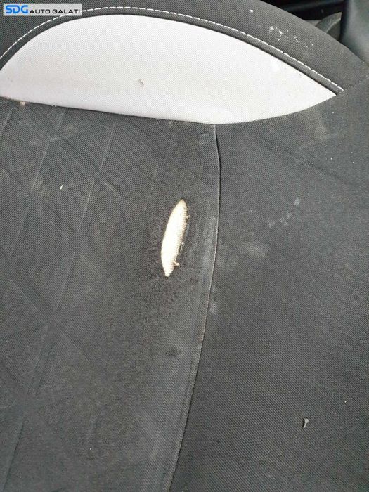 Scaun Fata Dreapta Pasager cu Defect Dacia Logan 2 Stepway 2012 - 2016