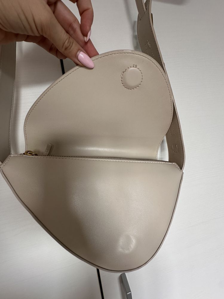 Дамски чанти от еко кожа Zara