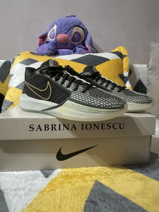 Nike Sabrina 1 Eur38 unisex Gold/Kaki