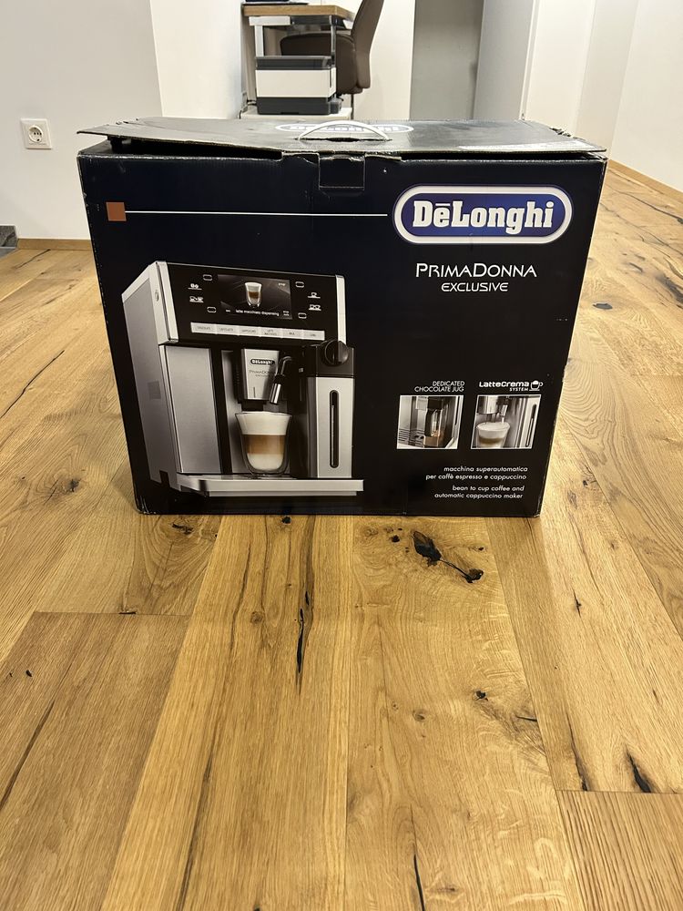 Expresor de cafea cu capse