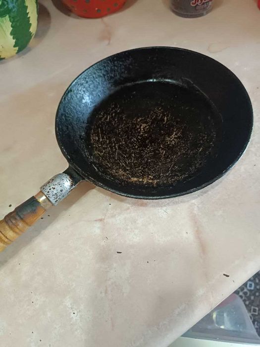 чугунная сковородка маленькая