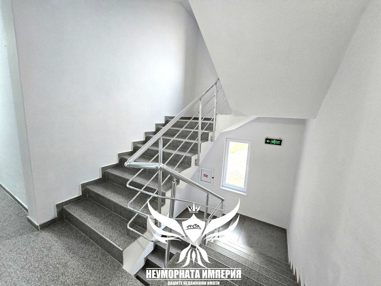 Продава се Двустаен апартамент в Пловдив, Център - 64 кв.м за 1452 €/кв.м - Снимка #15