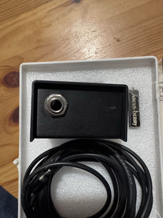 Микрофон за саксофон, кларинет, хармоника Barcus-Berry 5200