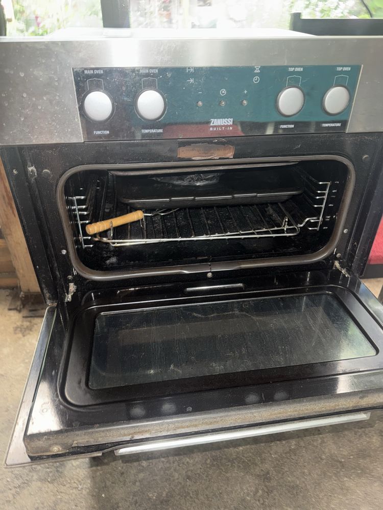 Zanussi двойна фурна за вграждане