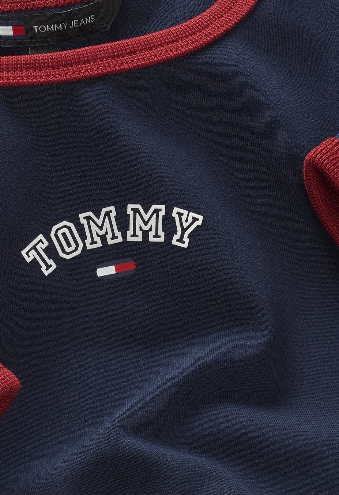 Тениска с лога Tommy Jeans/TommyHilfiger/H&M/Zara/Pinko/PatriziaPepe