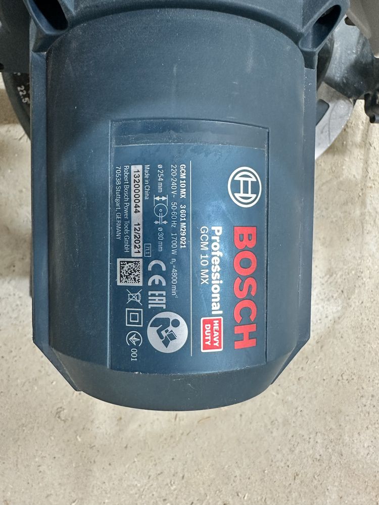 Продам торцовочную пилу BOSCH GCM 10 MX Professional