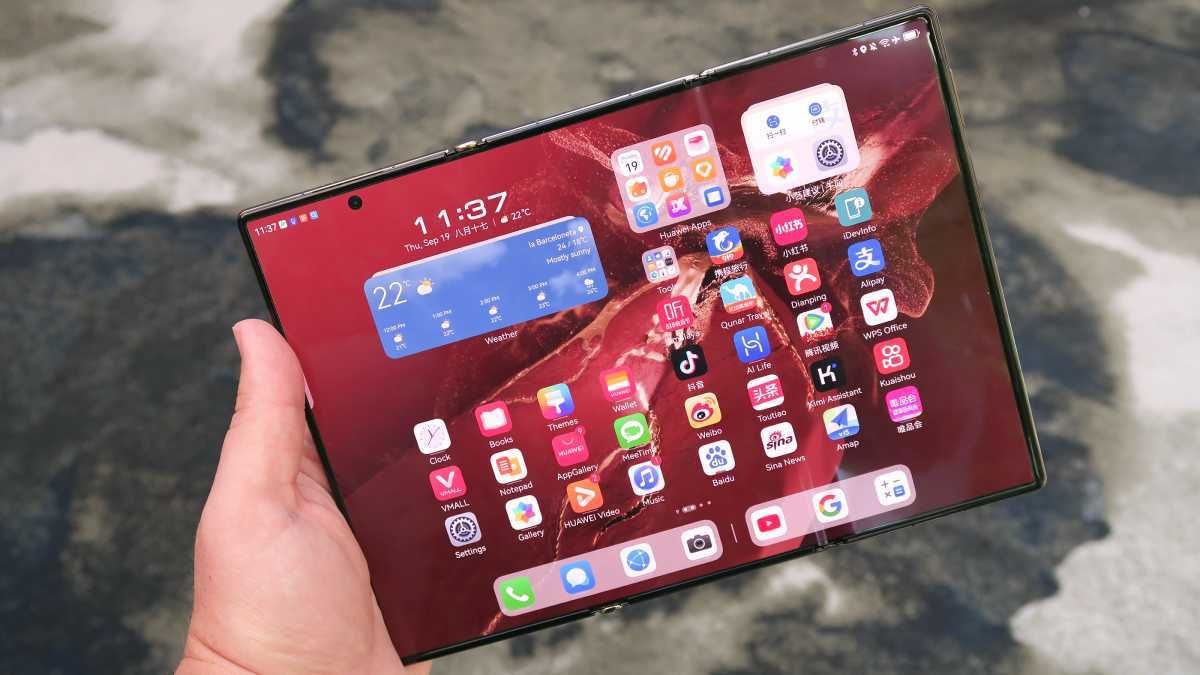 Телефона Huawei mate x3