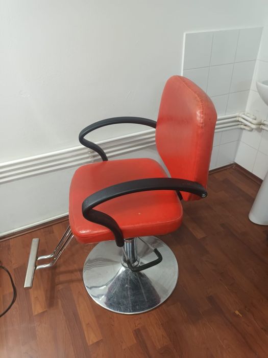 Scaun frizerie si casca uscare