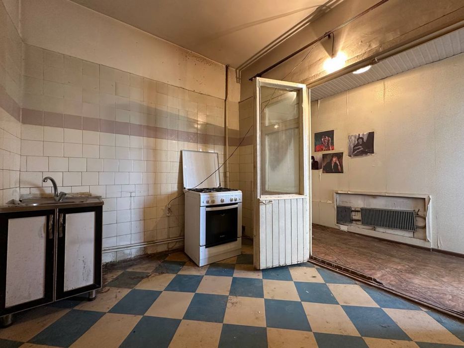 Продам Квартиру на Ц-7