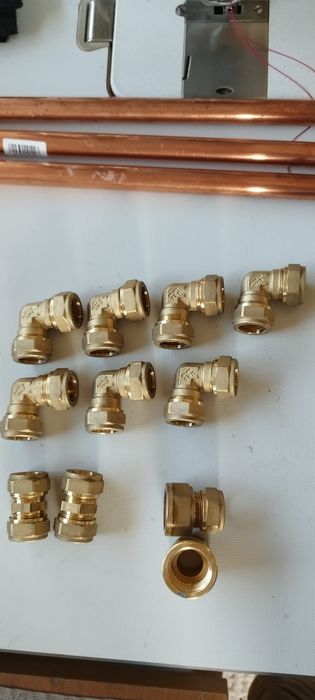 Racorduri compresie cupru 18mm