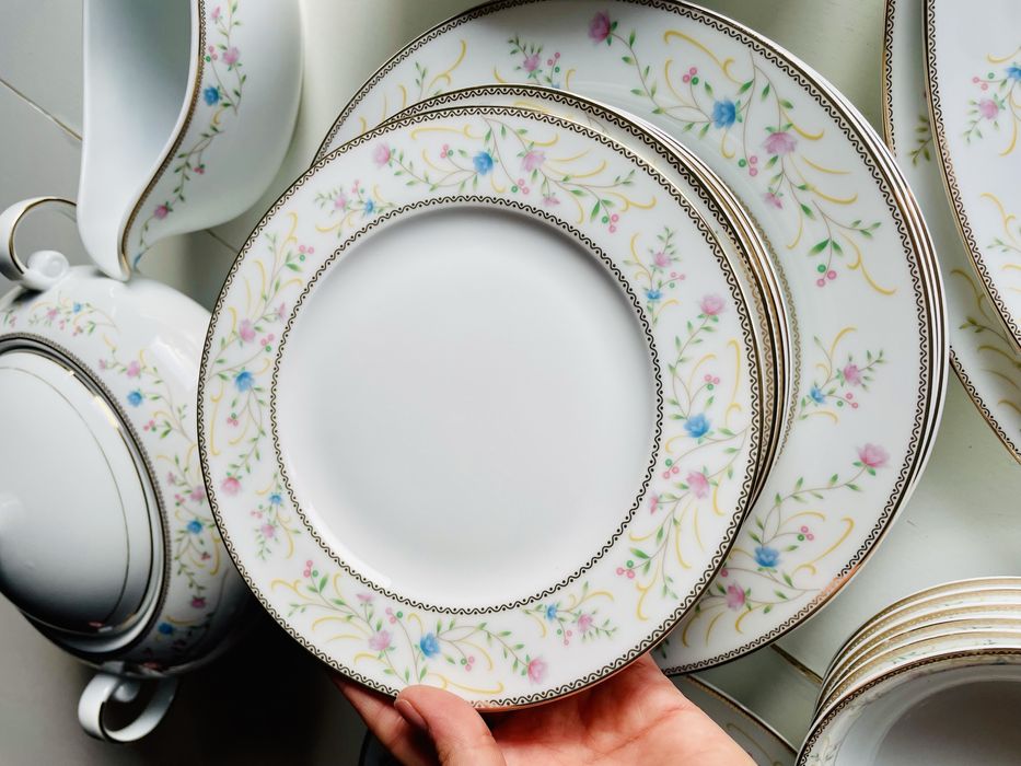 Serviciu masa protelan premiun - 32 de piese - MOGA