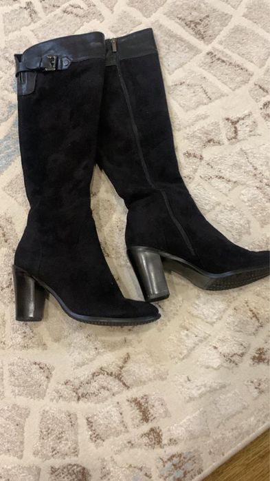 Продам осенние сапоги Семей