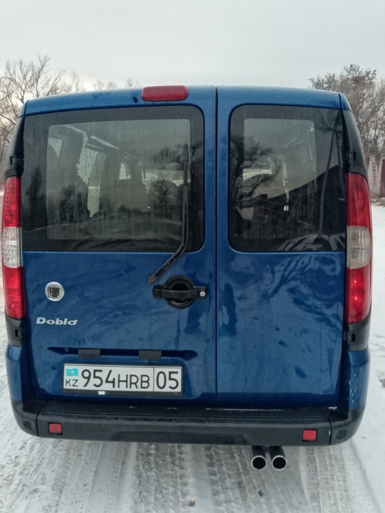 Fiat Doblo в хорошем состоянии, на автомате