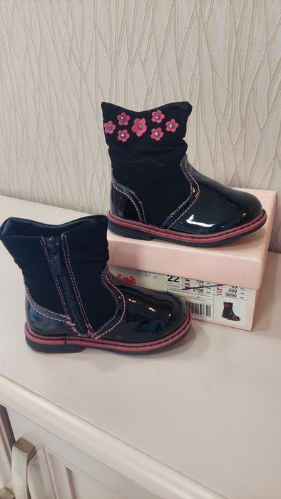 Детски ботички за момиче 22 номер, нови