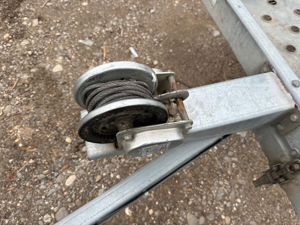 Platforma 1.5T categ B basculabila transport auto perfecta 1,1T util