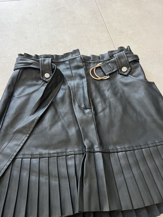 Кожена пола Zara