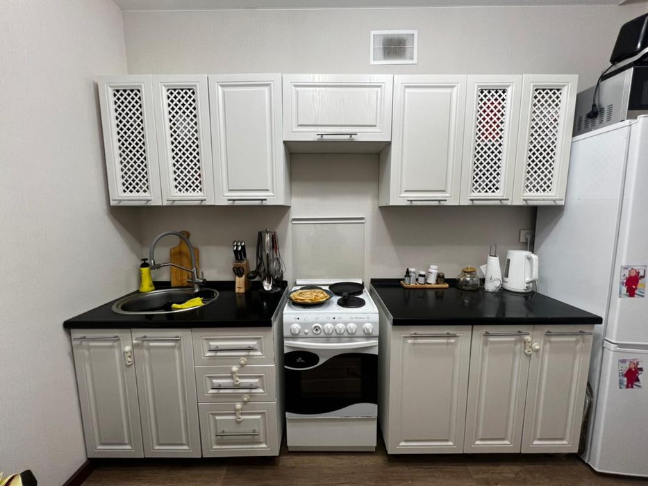 Кухня и газ плита электрическая