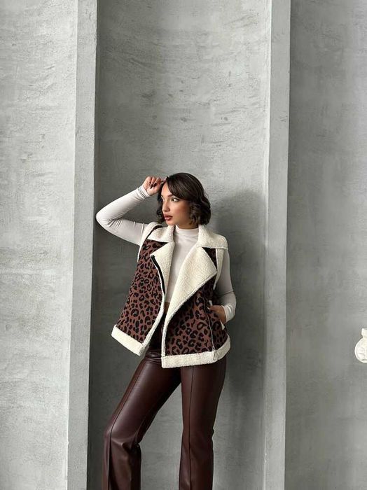 елек с леопардов принт