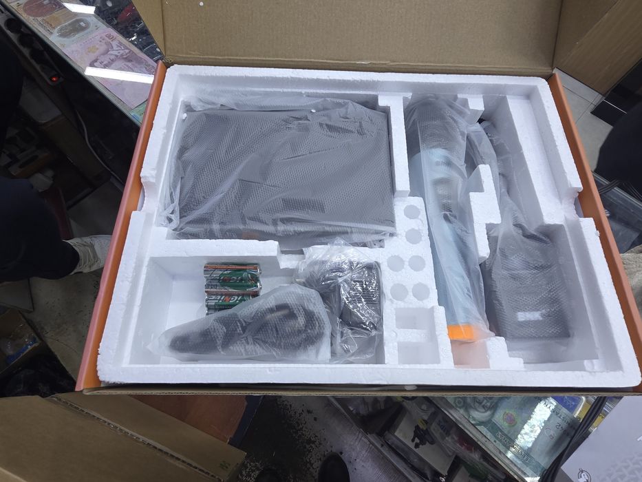 Professional wireless microphone