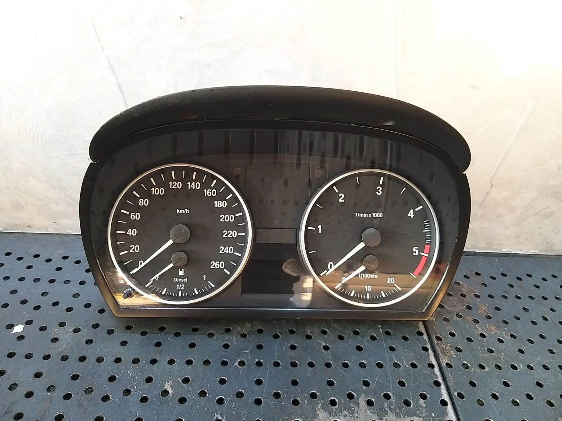 Ceasuri bord diesel bmw seria 3 e90 911020505