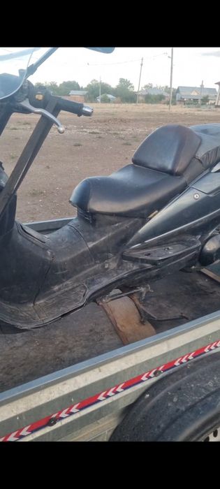 Suzuki Burgman ( nu honda,yamaha)