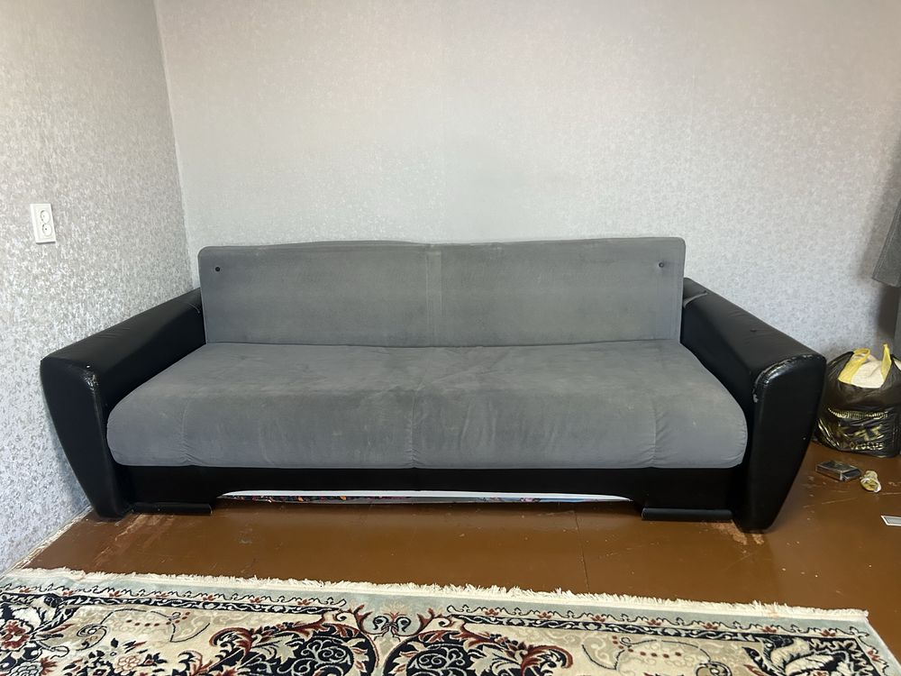Продается      диван