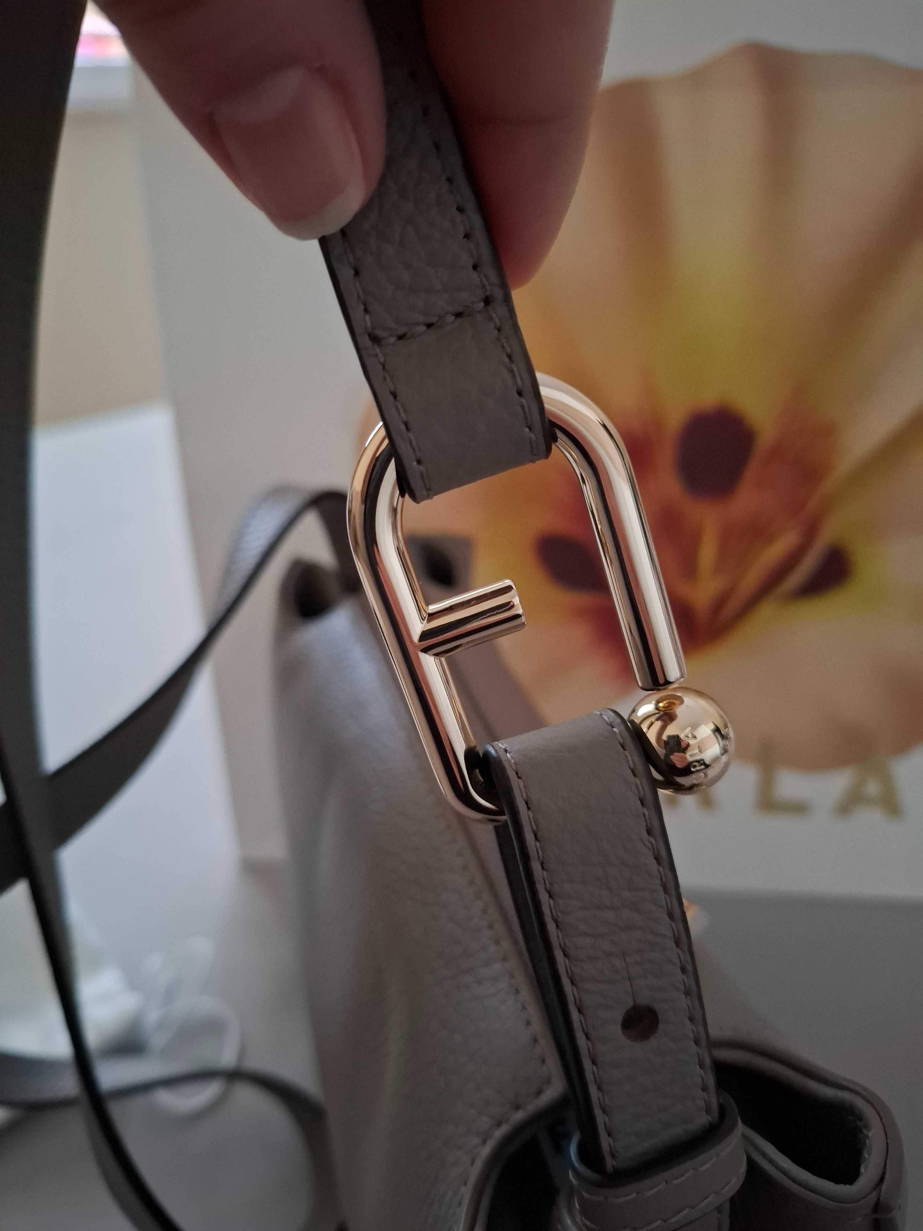 Furla Кожена чанта през рамо Nuvola