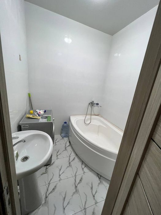 Новостройка   3/3/8  Паркентский