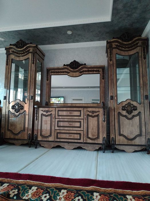 Yangi stenka sotiladi narxi 2700 xolati alo