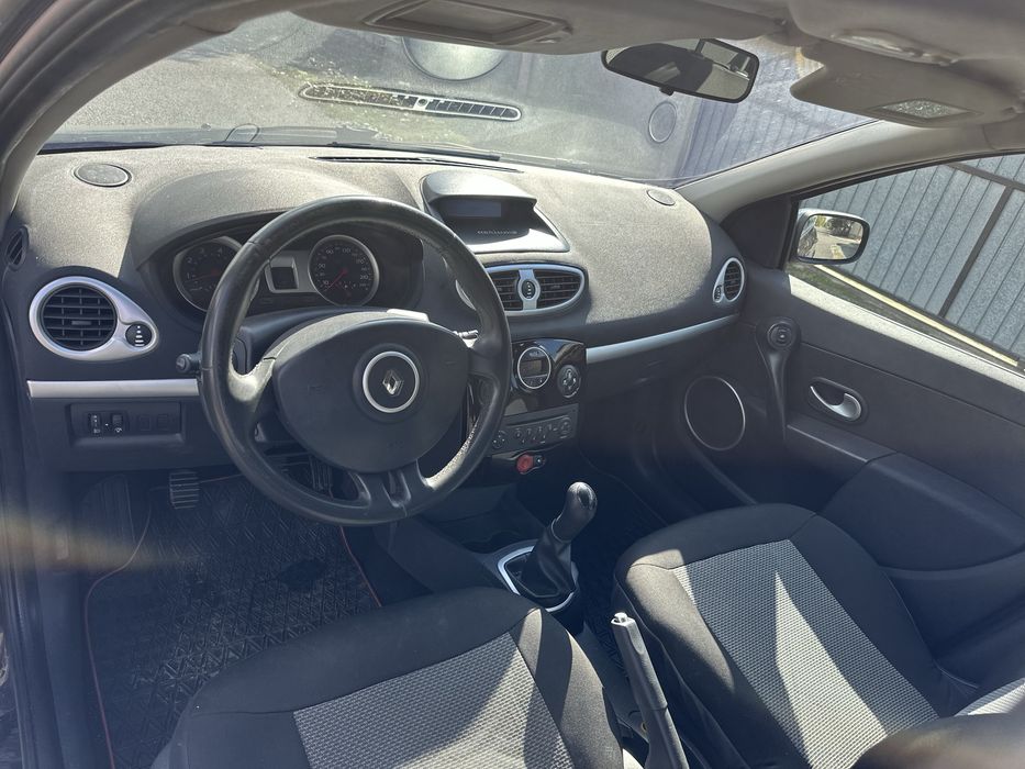 Vând Renault clio 3