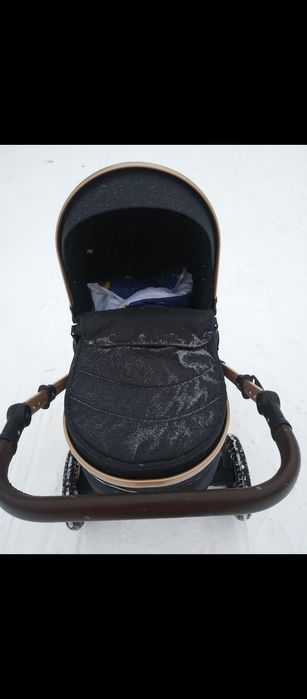 Продам коляску зима-лето с автокреслом