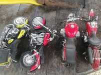 Vand machete auto,motorete,motocicleta,metal,colectie