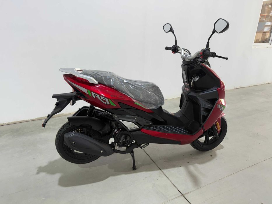 Scuter Breckner Germany model R9 nou Agramix