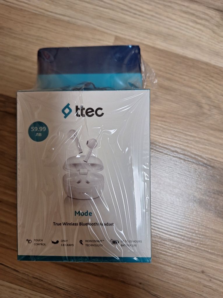 НОВ Телефон motor bright 90Hz + слушалки