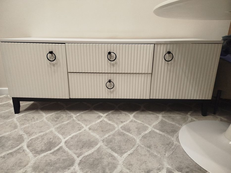 Срочно Продам тумбу