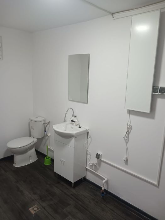 Spatiu comercial + casa