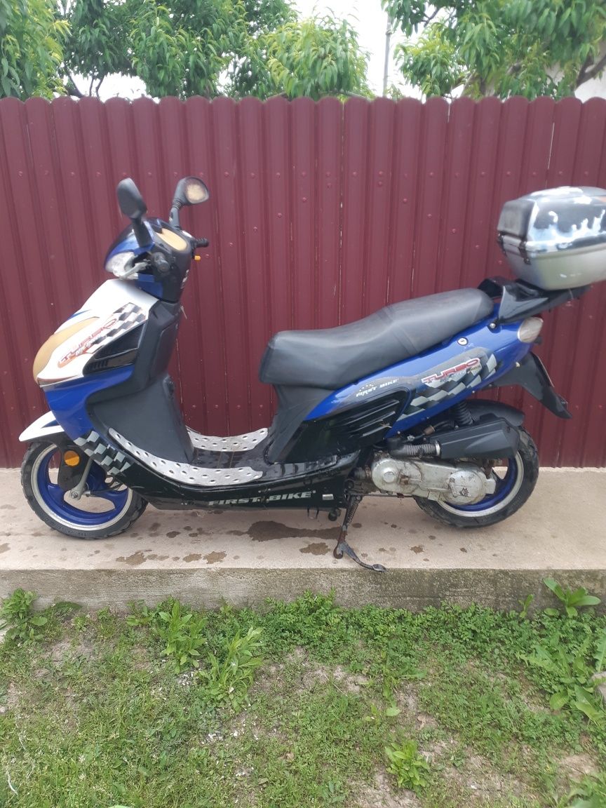 Vand moped Firstbike