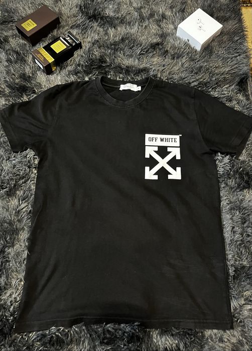 tricou off white aproape nou