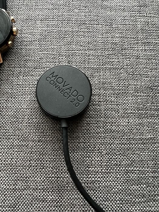 Смарт часовник MOVADO женски