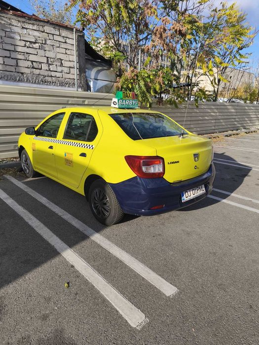 Vand Taxi Logan 2016 Operator