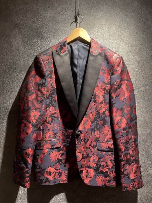 Мъжко сако Teodor, размер 50 M / L, червено флорален мотив, като ново