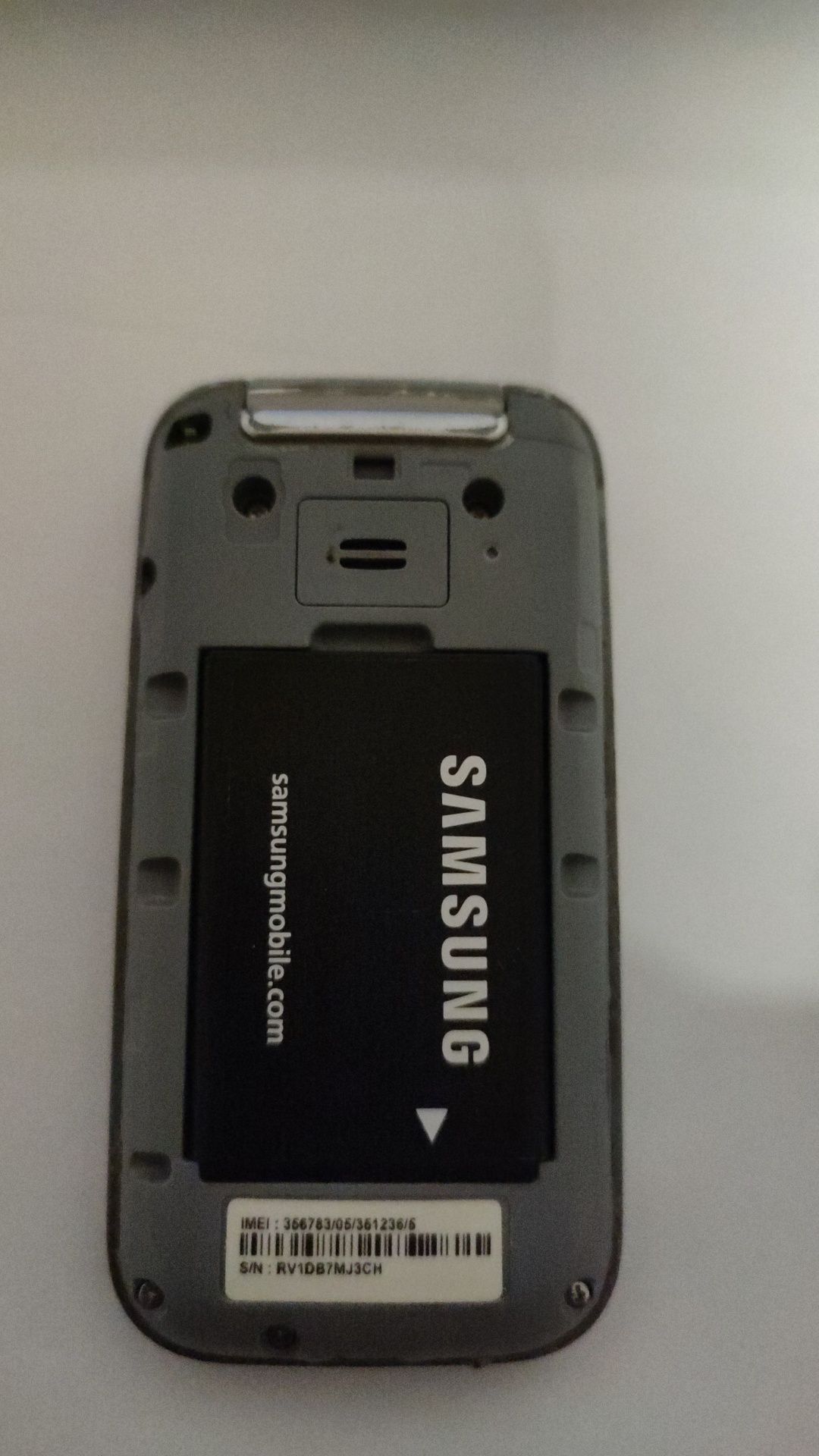 Telefon Samsung GT C3590, in buna stare cu încărcător