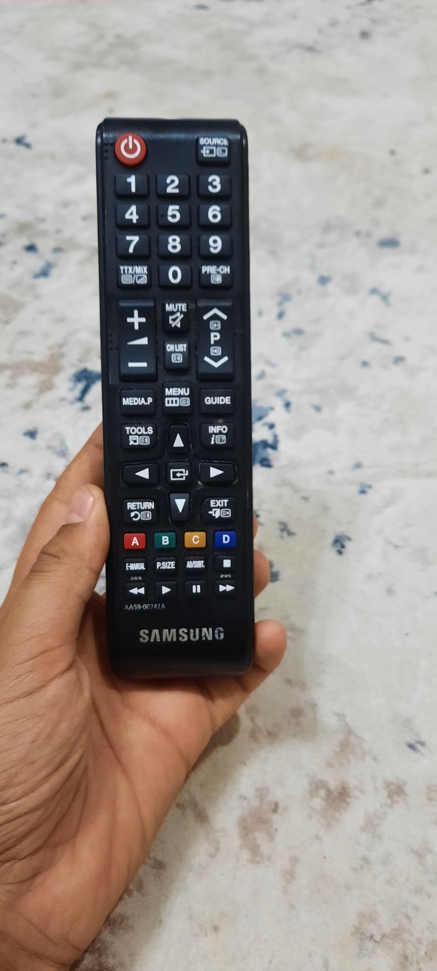 Телевизор Samsung продаётся