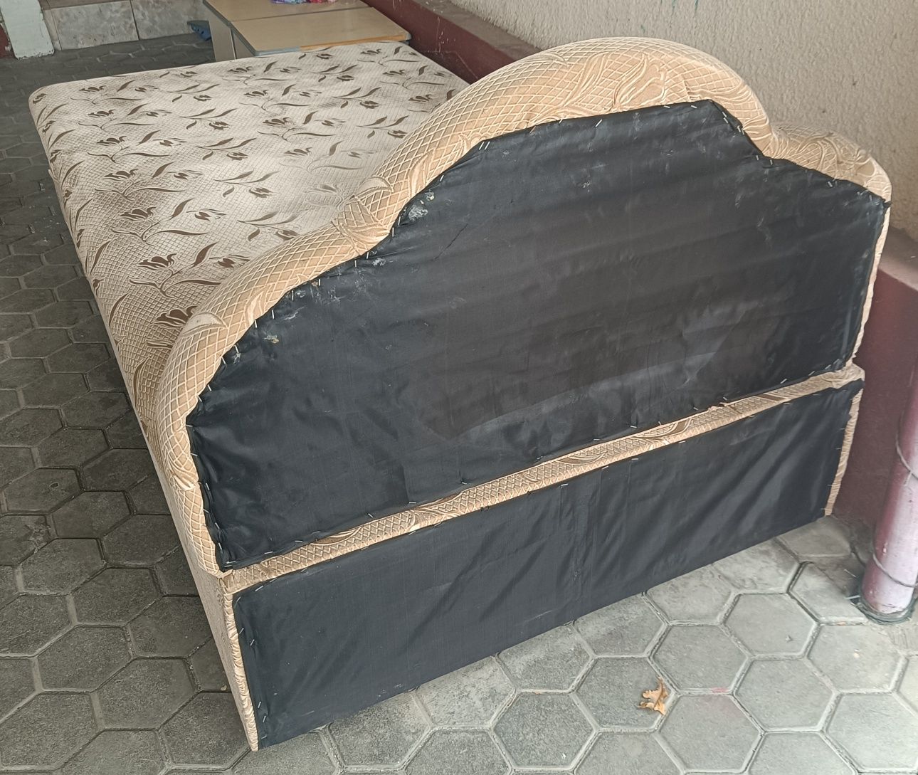 Продам односпальную кровать