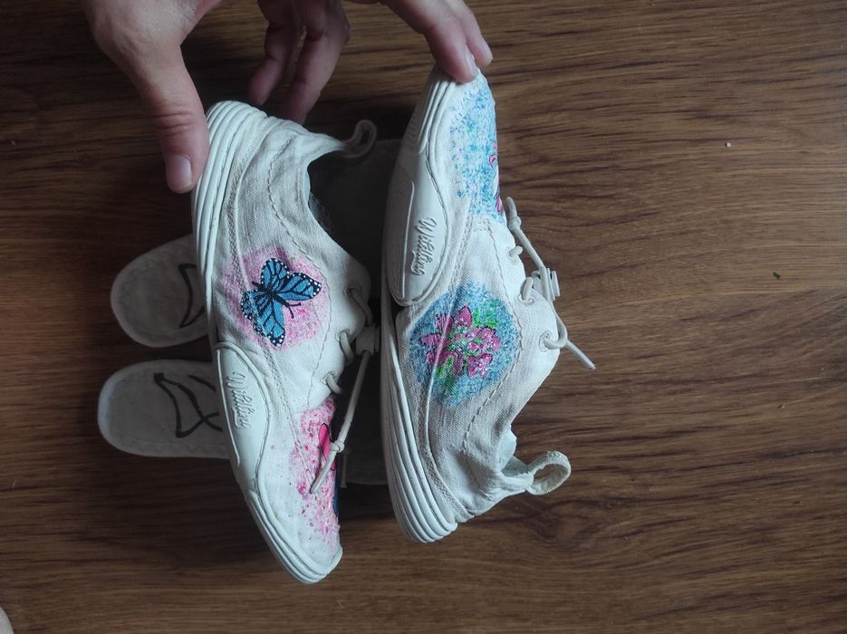 Боси обувки различни марки и модели