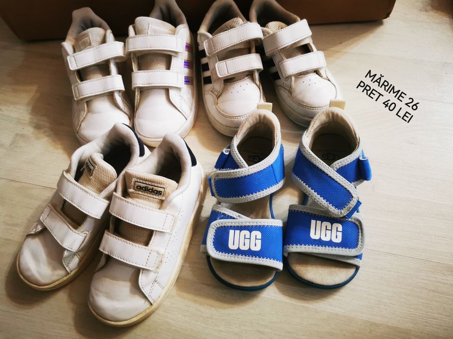 Adidasi Adidas sandale UGG 26